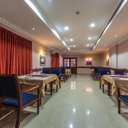 Kallada Hotels&Resorts Thrissur Exterior foto
