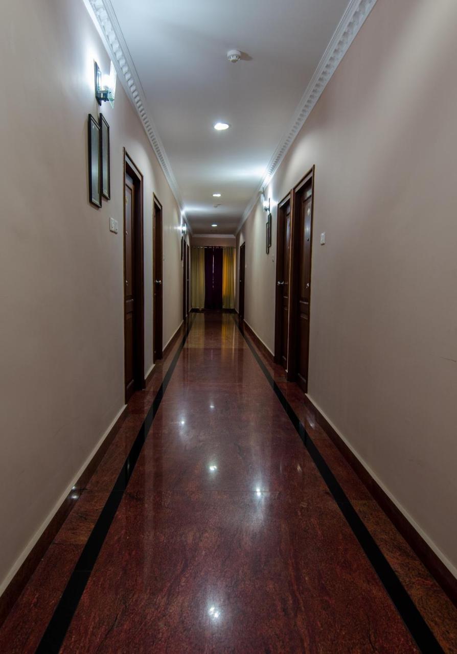 Kallada Hotels&Resorts Thrissur Exterior foto